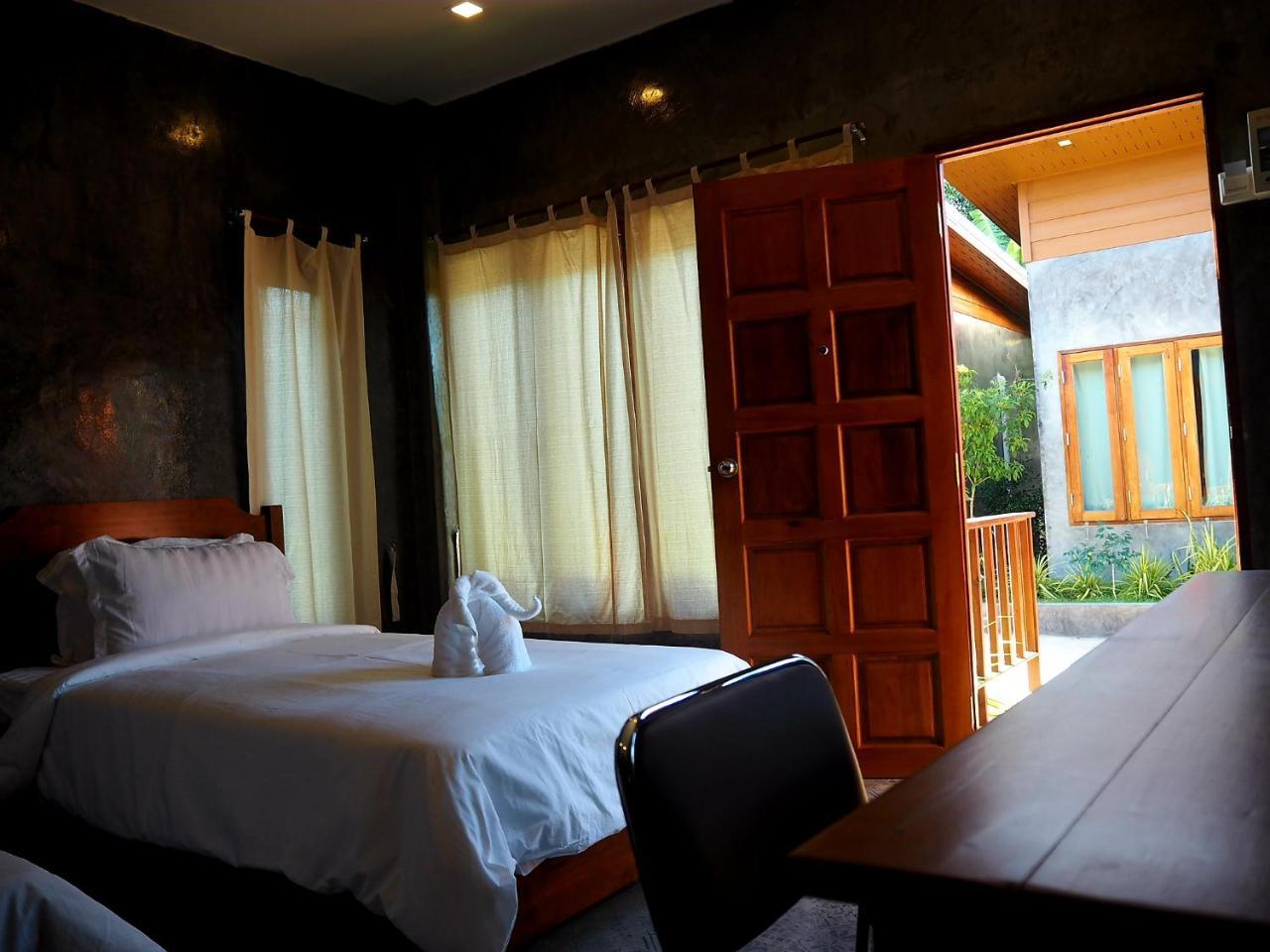 Nawiengkaeriverview Resort Мукдахан Экстерьер фото