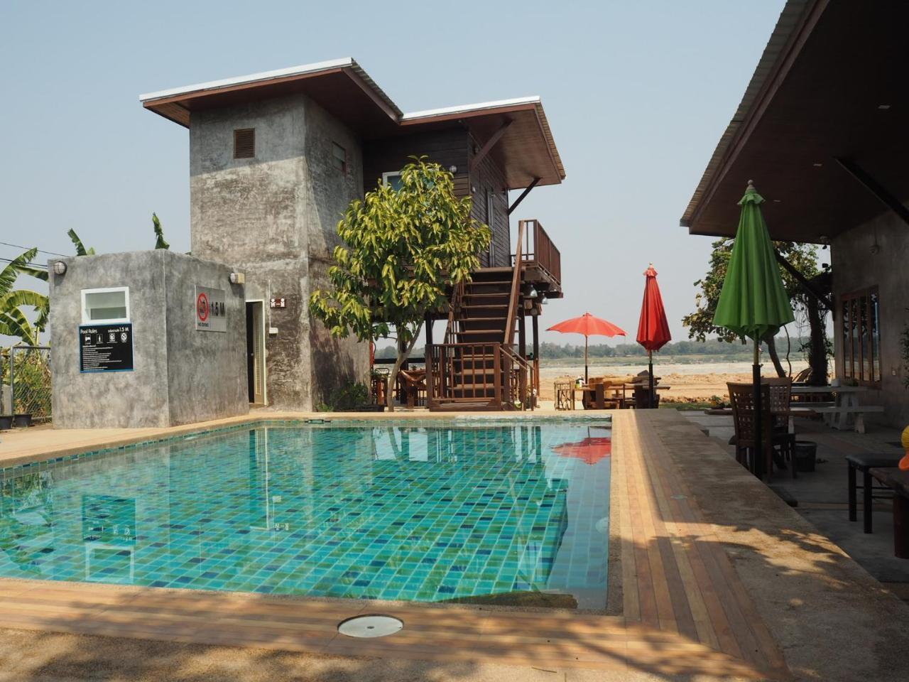 Nawiengkaeriverview Resort Мукдахан Экстерьер фото