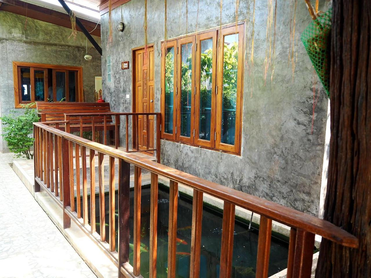 Nawiengkaeriverview Resort Мукдахан Экстерьер фото